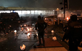 Stambuł: Zamach pod stadionem Beşiktaşu