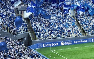 Liverpool: Trzy trybuny stojące na Evertonie?