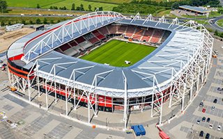 Alkmaar: Nowy dach na AFAS Stadionie ukończony