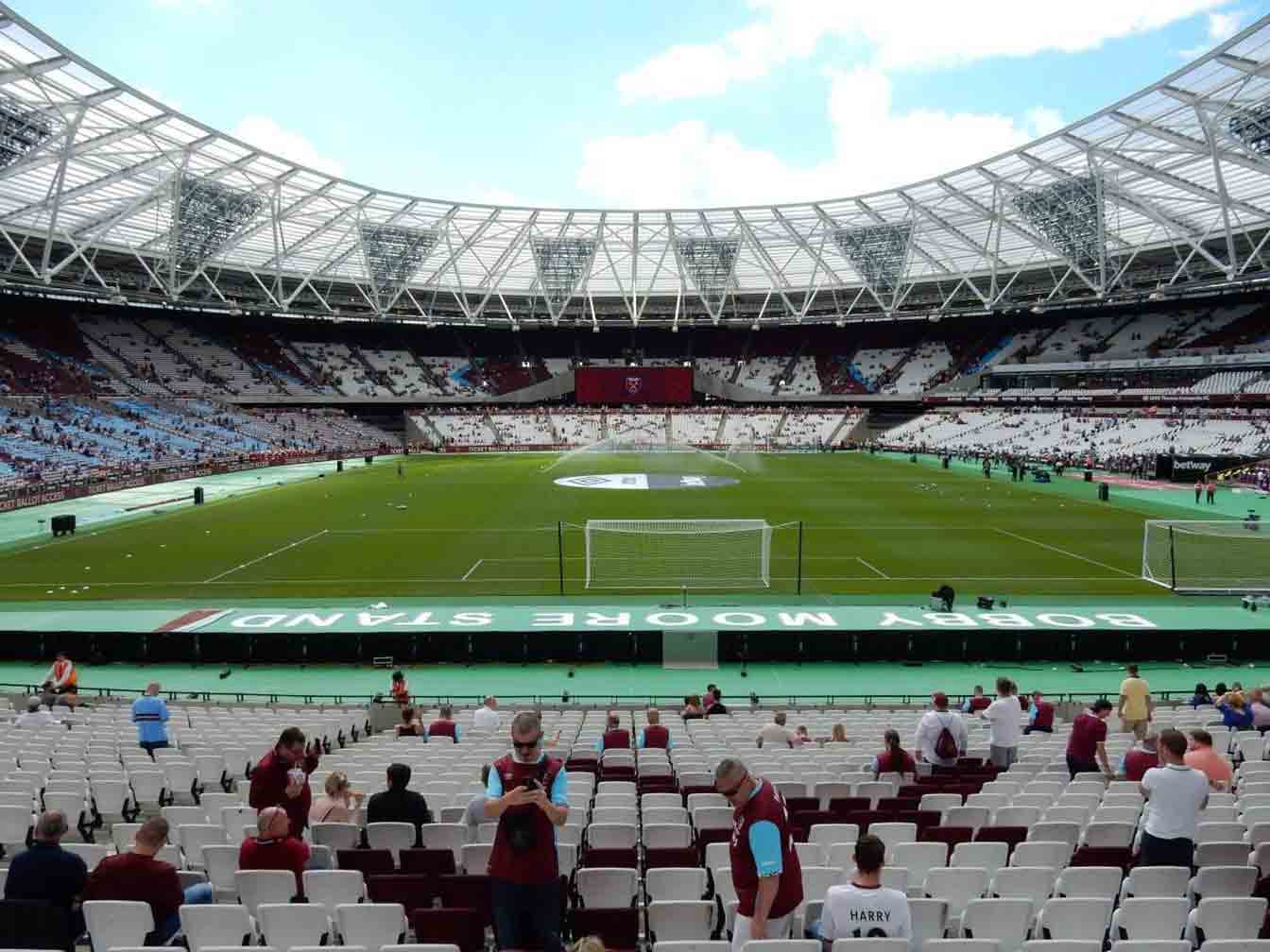 London Stadium od wewnątrz