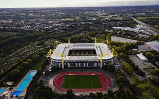 Dortmund: Signal Iduna zapłaci za nazwę stadionu 100 mln €