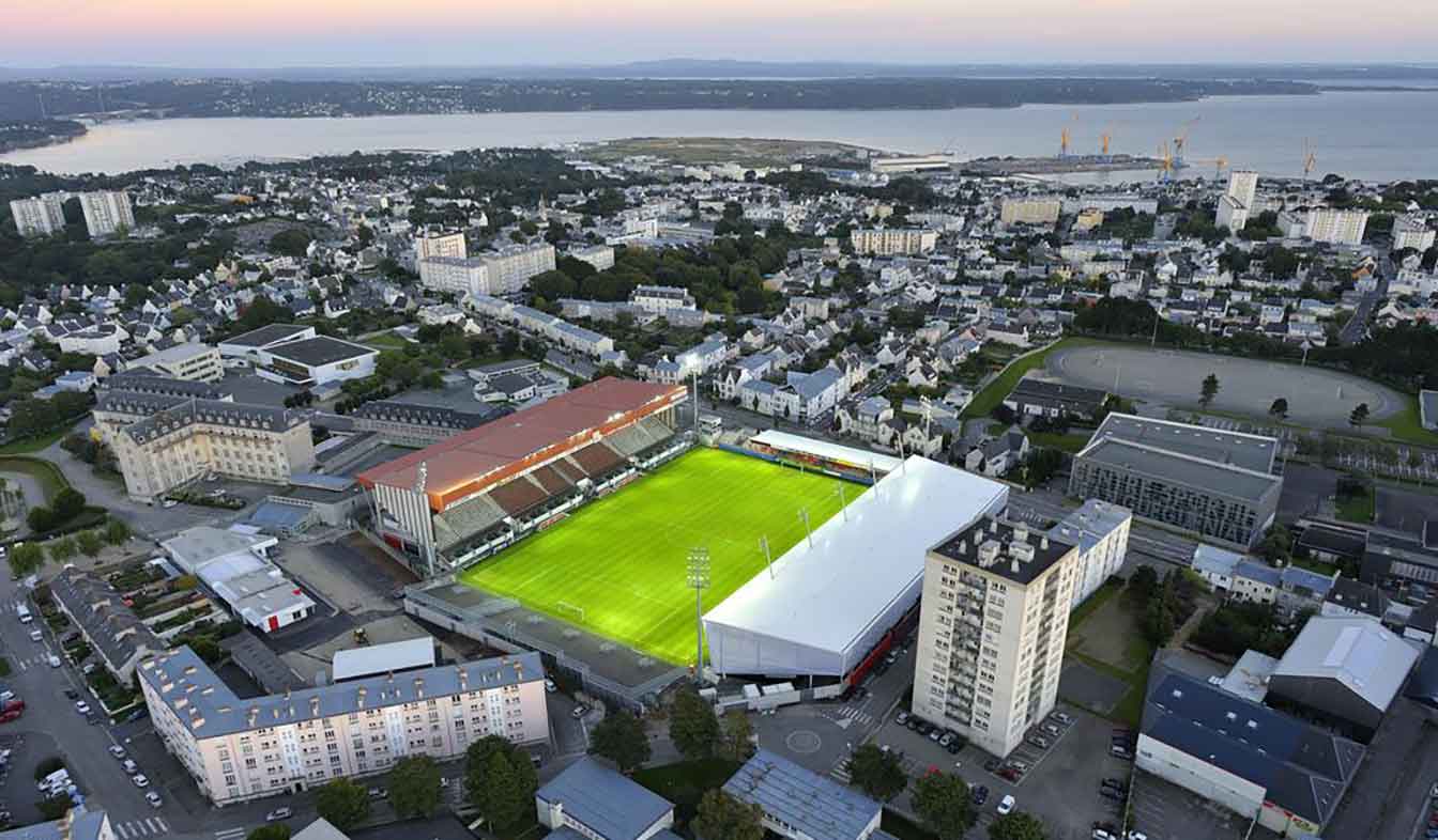 Stade Francis-Le Blé