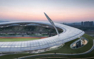 Chiny: Stadion pod ziemią nie z tego świata