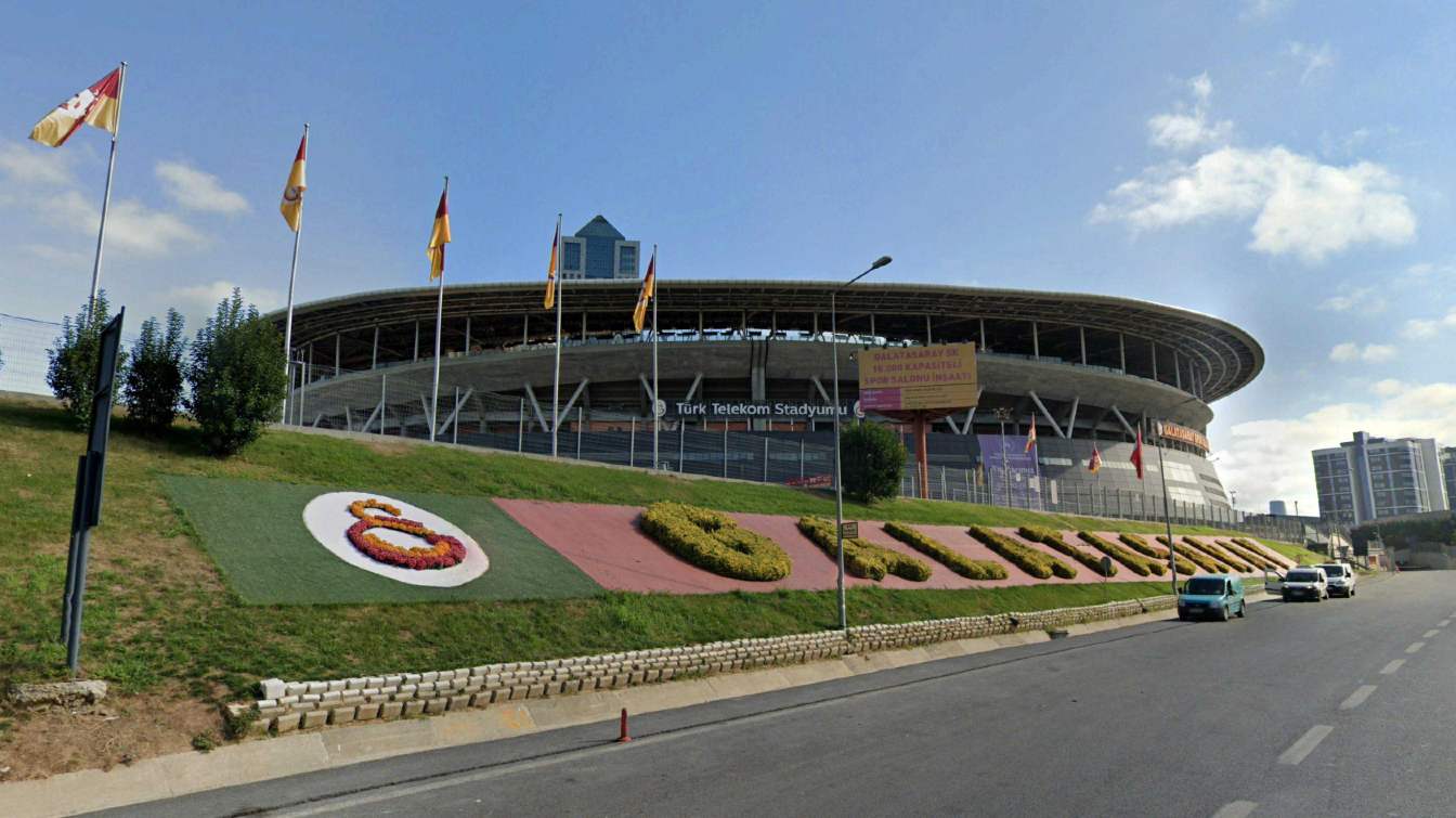 Stadion w Stambule - widok z ulicy
