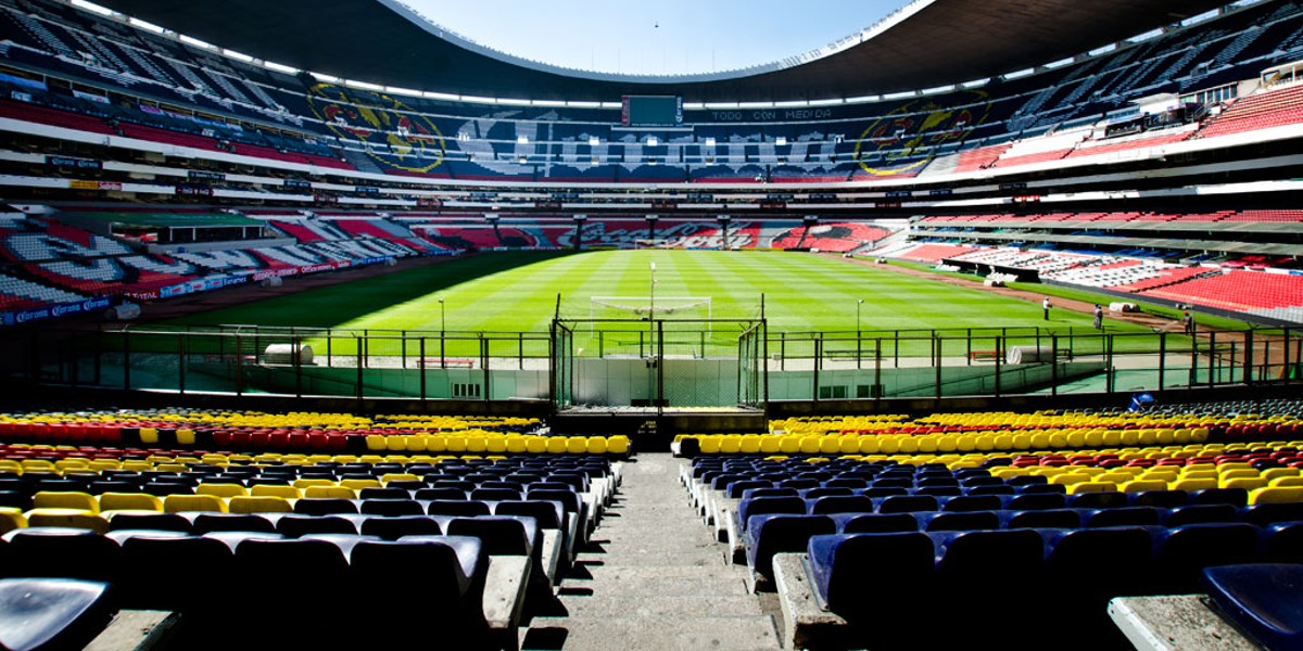 Meksyk: Urodziny Estadio Azteca w cieniu protestów - zamieszanie przed MŚ 2026