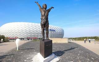 Niemcy: Przed Allianz Areną stanął pomnik Gerda Müllera