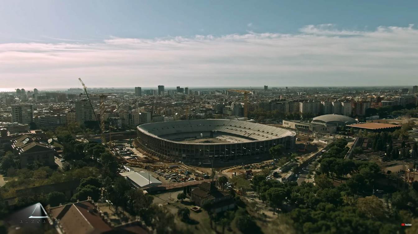 Camp Nou podczas budowy