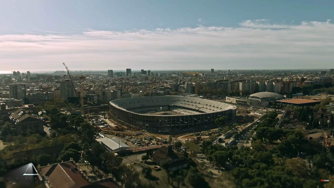 Spotify Camp Nou w budowie