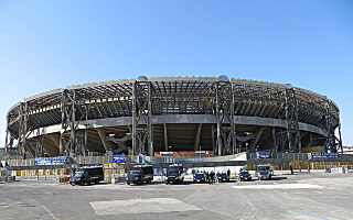 Włochy: Nowy stadion Neapolu w środku oka cyklonu - tragiczne pomysły upartego De Laurentiisa