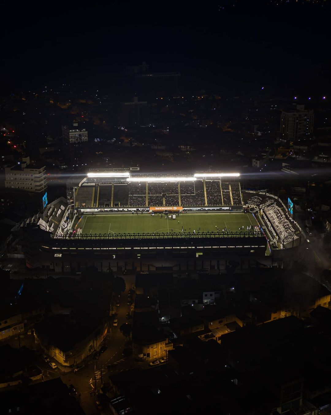 Vila Belmiro: Tudo sobre o Estádio Urbano Caldeira