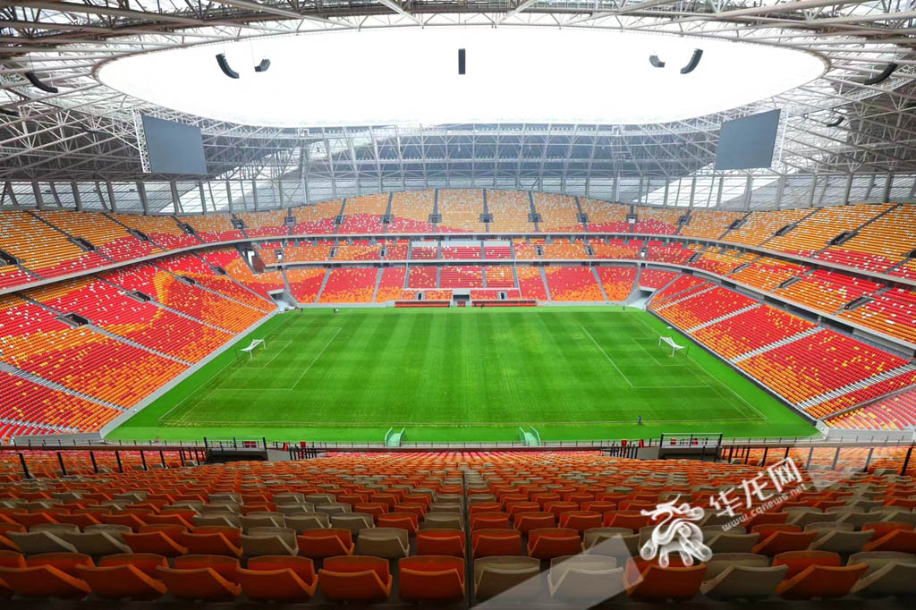 longxing_football_stadium27.jpg