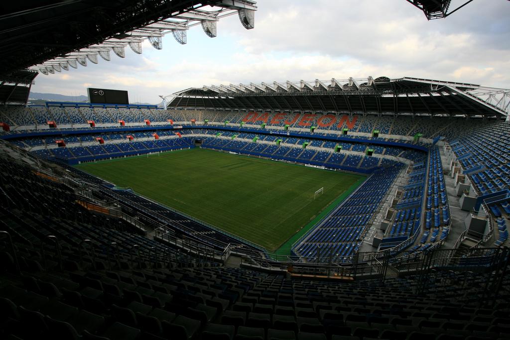 World Cup 2002: Daejeon World Cup Stadium - StadiumDB.com