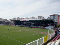 Istanbul Kartal Stadyumu (Kartal Yuvası)