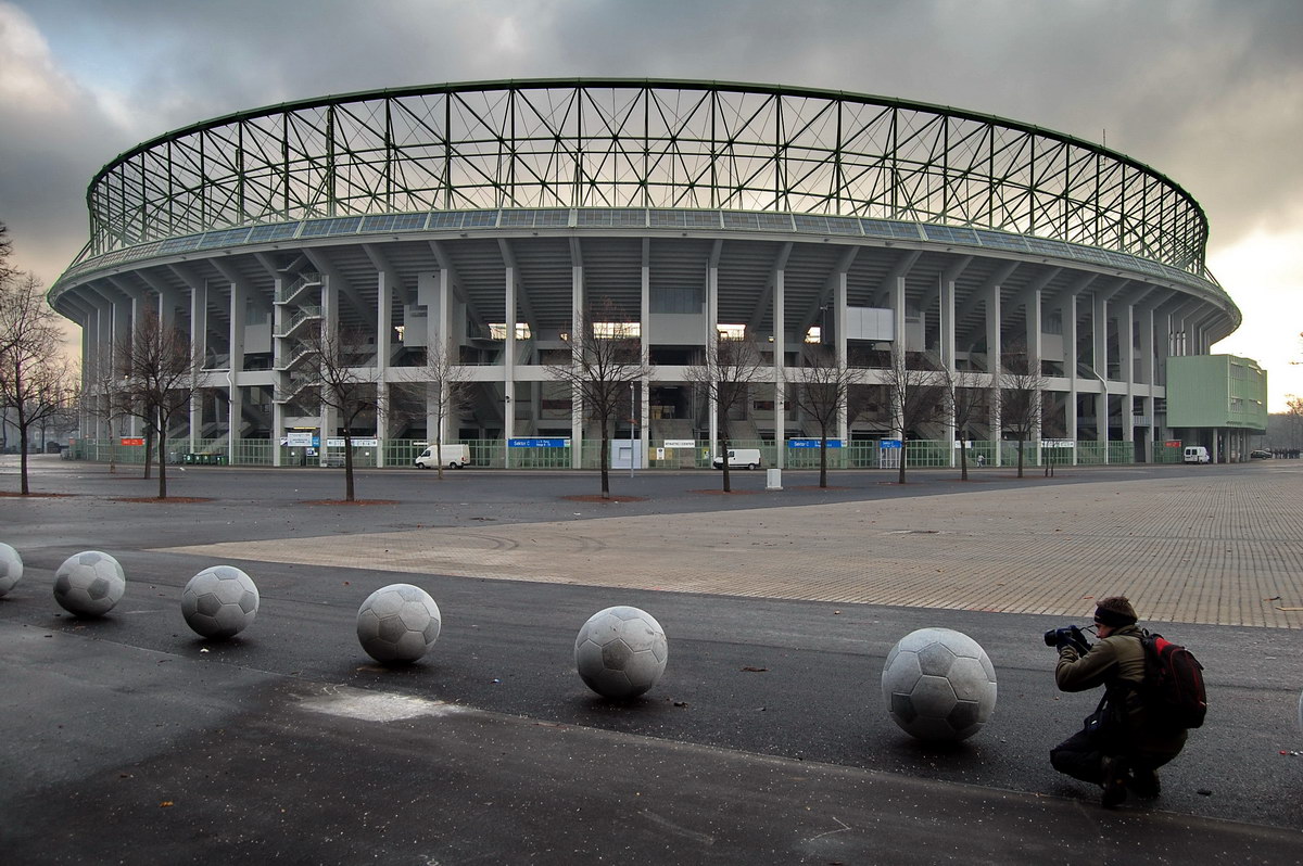 Ernst-Happel-Stadion