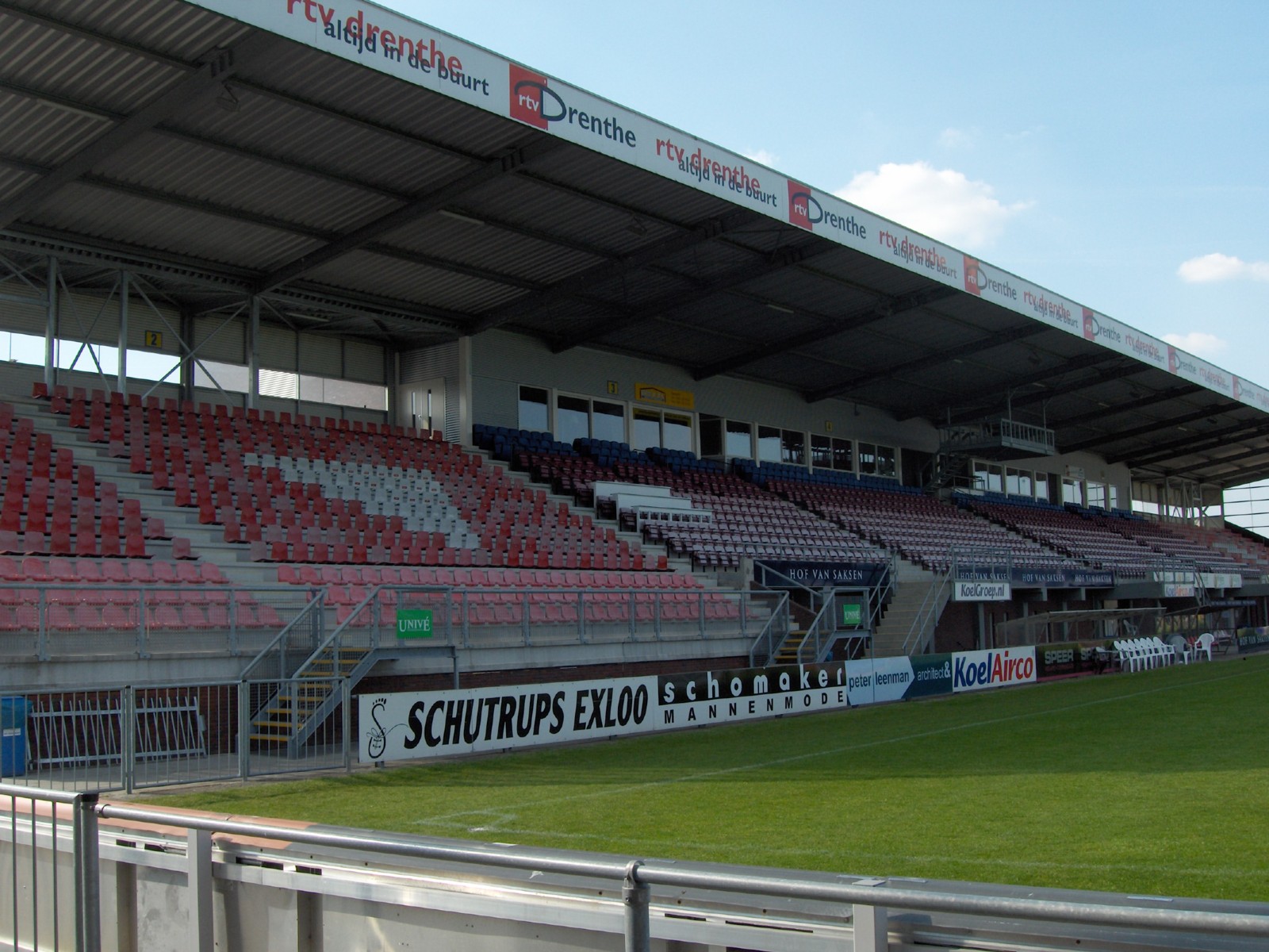 FC Emmen - De Oude Meerdijk