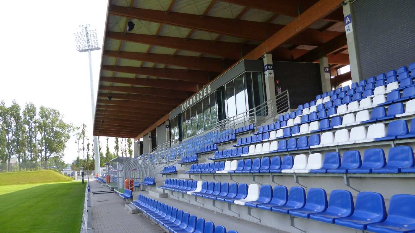 Stadion Miejski im. Sebastiana Karpiniuka (Stadion Kotwicy Kołobrzeg)