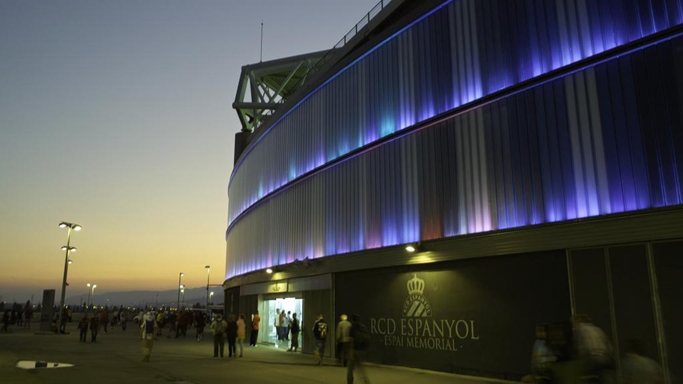 Stage Front Stadium (Estadi Nou Sarria)