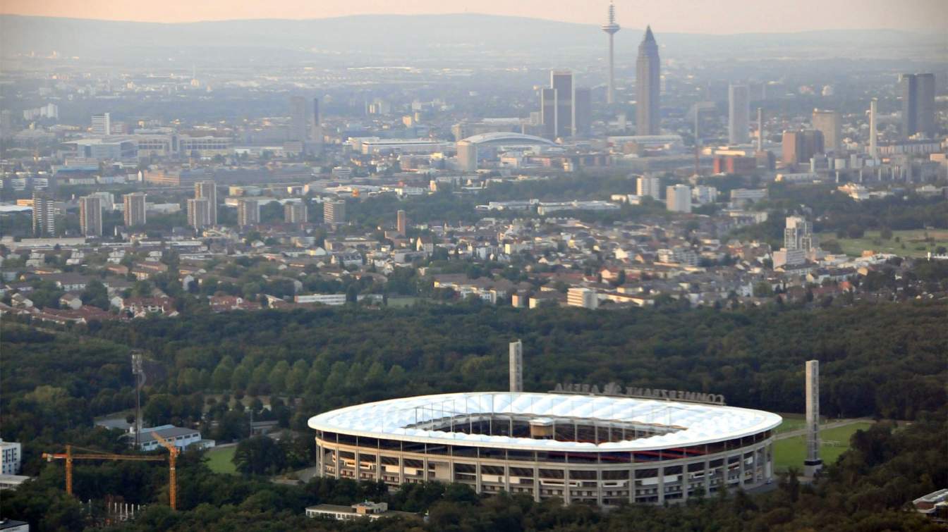 Deutsche Bank Park (Waldstadion)
