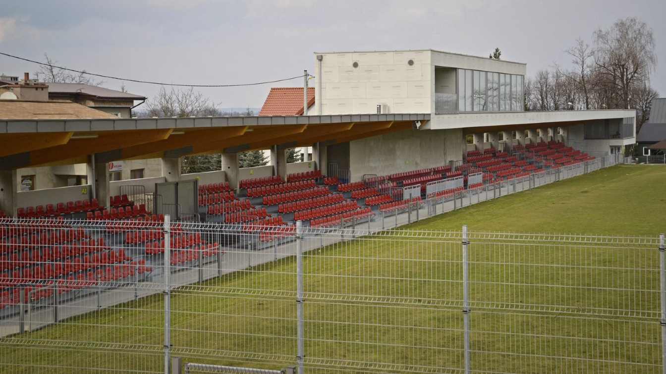 Stadion Miejski w Niepołomicach (Stadion Puszczy)