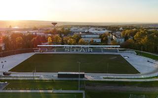 Starachowice: Stadion Staru czeka na murawę i koniec prac