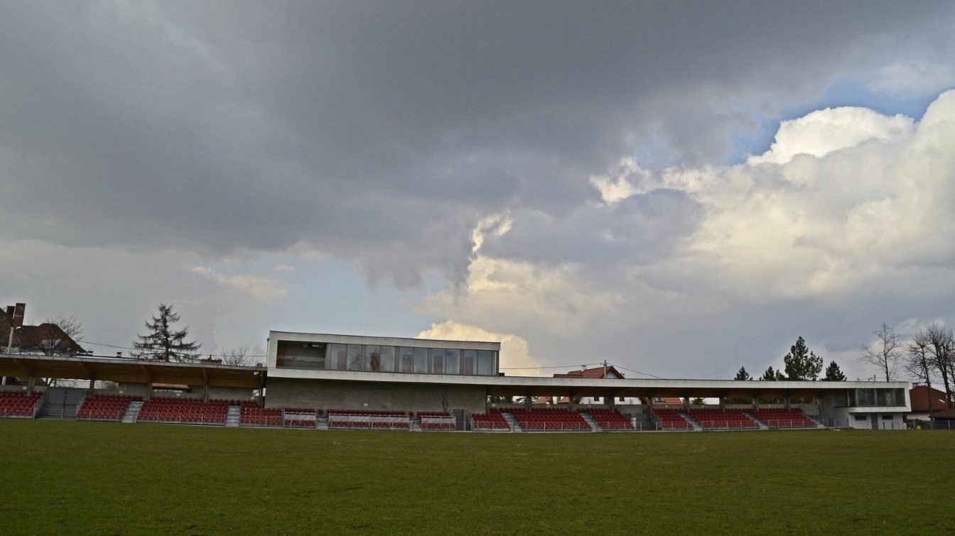 Stadion Miejski w Niepołomicach (Stadion Puszczy)