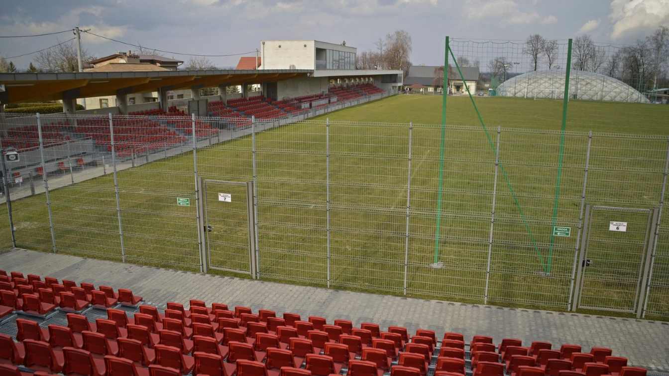 Stadion Miejski w Niepołomicach (Stadion Puszczy)