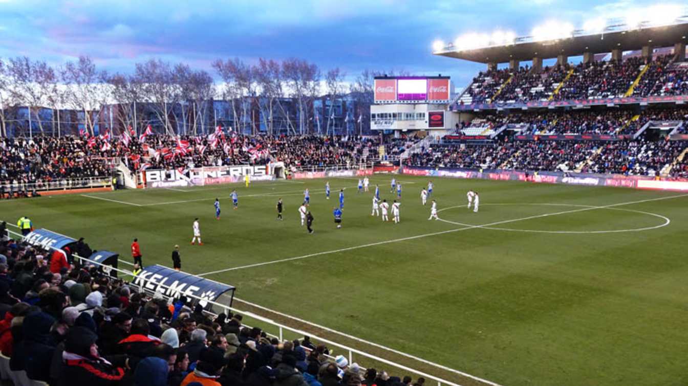 Estadio de Vallecas słynie ze świetnej atmosfery oraz coraz gorszego stanu