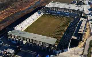 Polska: Praca wre w Nowym Sączu. Piłkarze zagrają bez kibiców