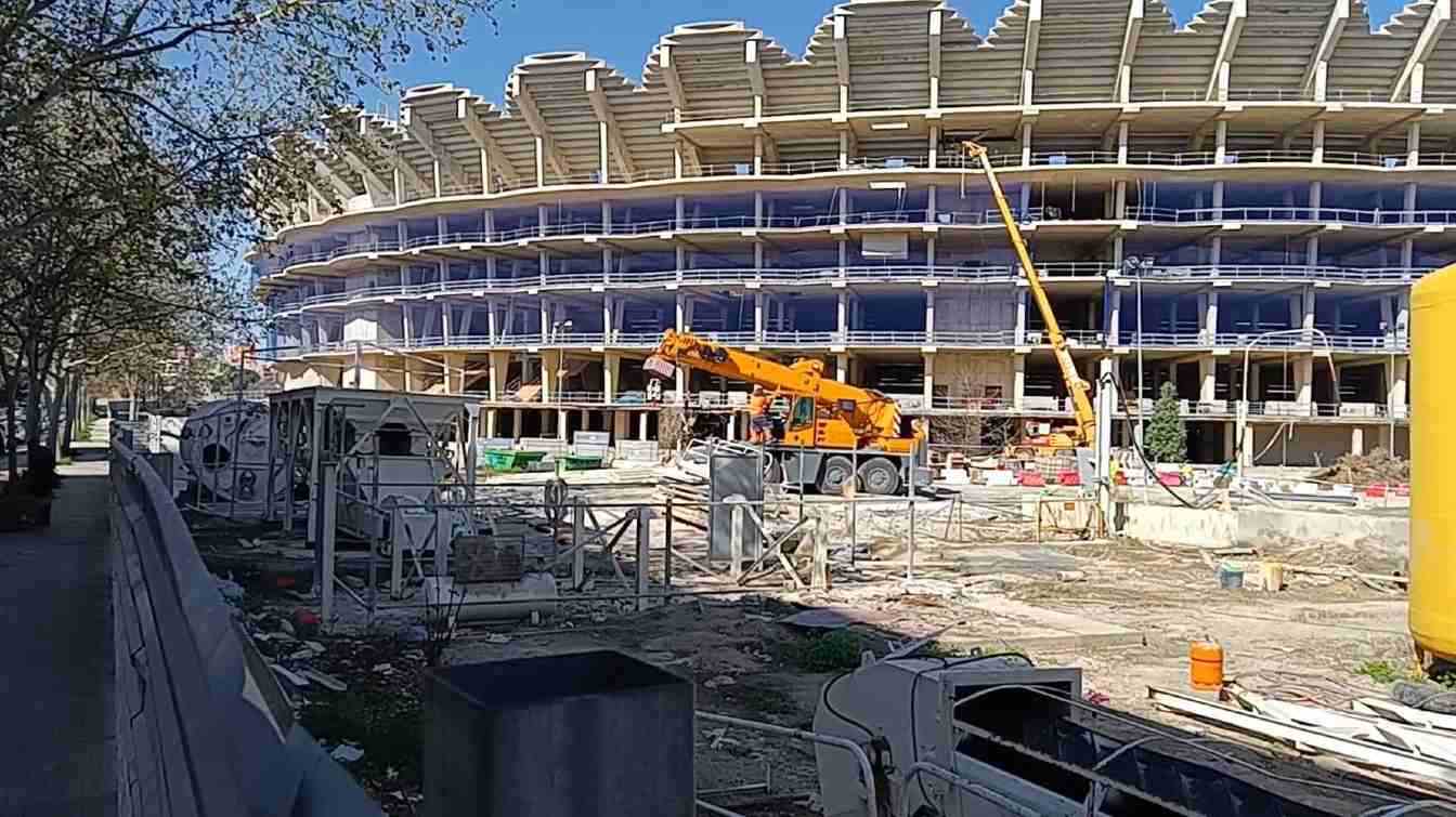 Prace na Nou Mestalla postępują szybciej niż oczekiwano, a Valencia nalega na organizację Mistrzostw Świata.