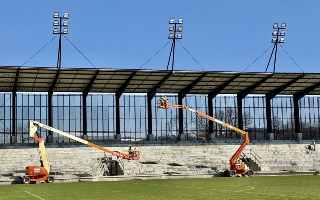 Nowy Sącz: Otwarcie stadionu Sandecji w sierpniu? Koszt inwestycji zwala z nóg
