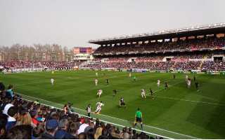 Hiszpania: La Liga i operator VAR przerzucają się winą za kontrowersję w meczu Rayo-Barça