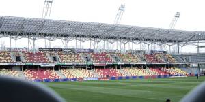 Kielce: Exbud Arena wreszcie w żółto-czerwonych barwach!
