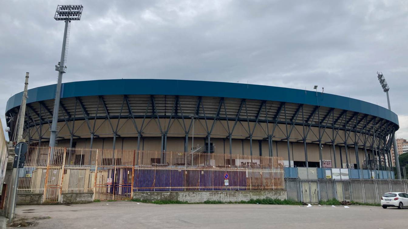 Stadio Renzo Barbera jest jednym z wielu włoskich stadion&oacute;w potrzebujących renowacji.