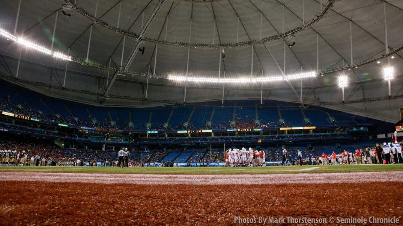 Tropicana Field, będący domem Rays od 1998 r., przechodzi obecnie remont i oczekuje się, że będzie ponownie dostępny w sezonie 2026.