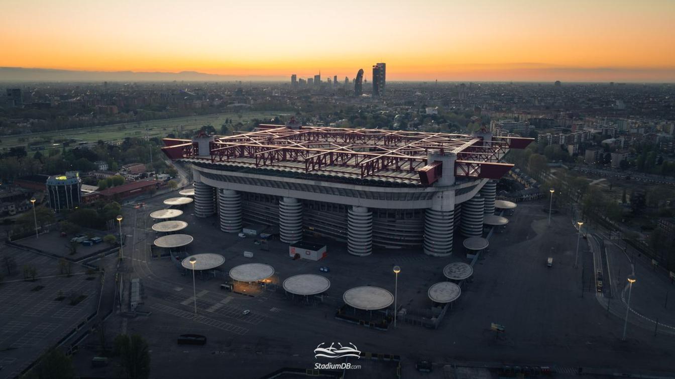 W debacie pojawia się alternatywa dla budowy nowego stadionu &ndash; modernizacja San Siro, kt&oacute;ra miałaby ograniczyć koszty i zachować historyczny charakter obiektu.