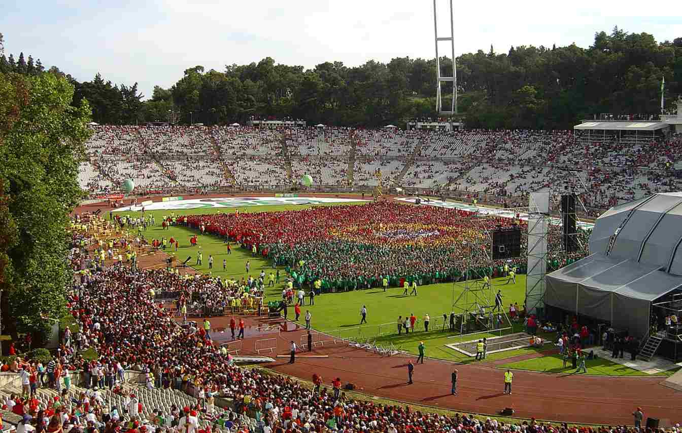 Decyzja wynika z wątpliwości dotyczących bezpieczeństwa oraz rosnących koszt&oacute;w, kt&oacute;re mogą zmienić zakres lub kierunek całej inwestycji.