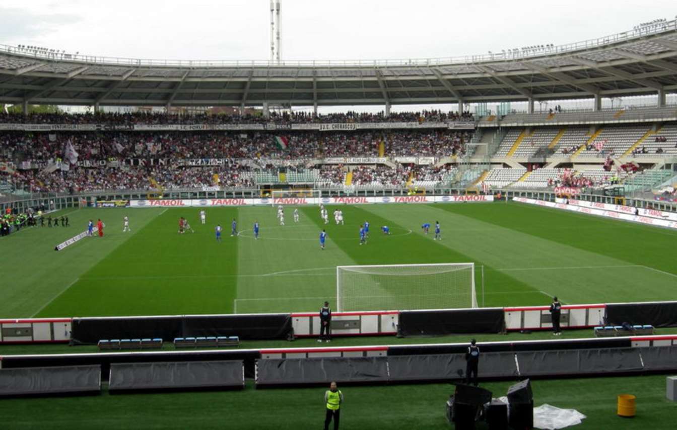 Projekt zakłada nie tylko przebudowę obiektu, ale także stworzenie Cittadella Granata &ndash; kompleksu sportowo-komercyjnego łączącego stadion z infrastrukturą treningową i otoczeniem miejskim.