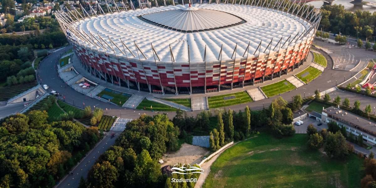 Warszawa: PGE Narodowy do przebudowy pod igrzyska? W grze bieżnia i 80 tys. miejsc