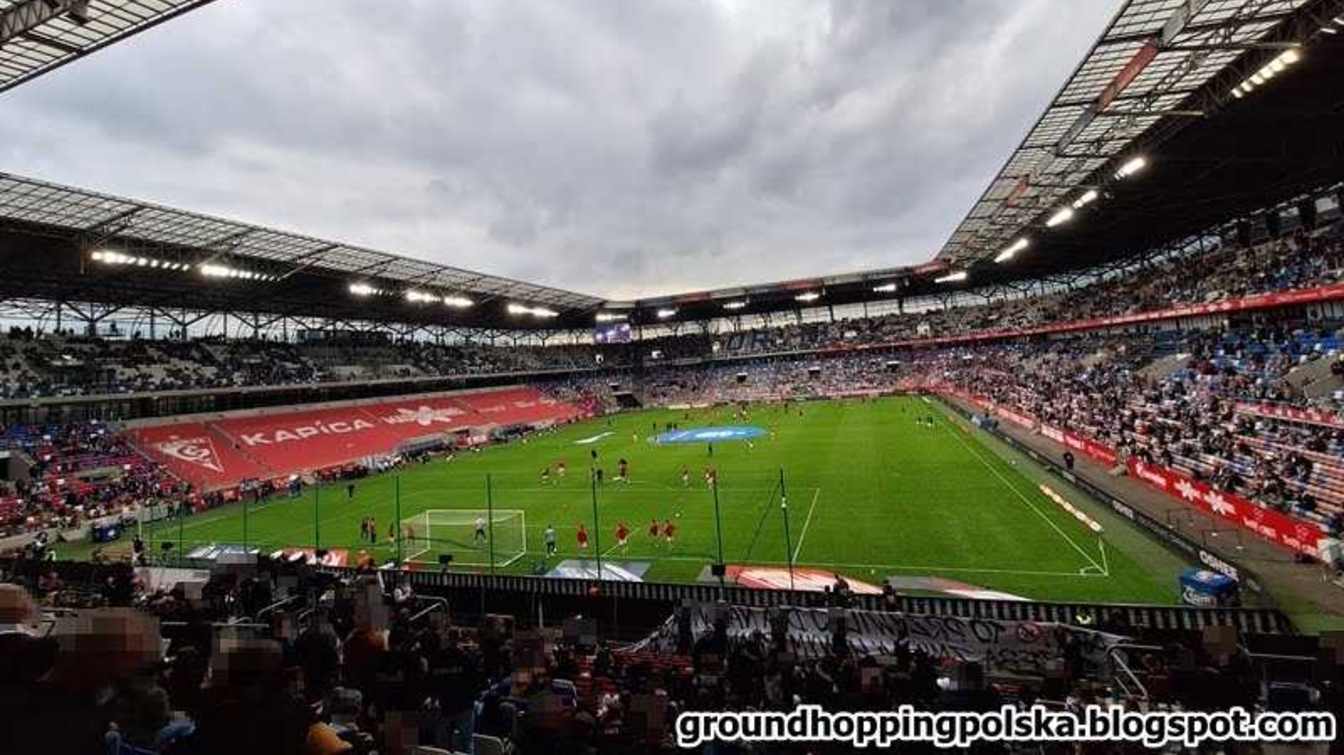  Nowa era w G&oacute;rnik Zabrze może oznaczać także nową przyszłość dla Arena Zabrze. Lukas Podolski i jego inwestorzy chcą rozwinąć strefy VIP, hospitality i przestrzenie komercyjne, kt&oacute;re mają zamienić stadion w nowoczesne centrum biznesowo-rozrywkowe.