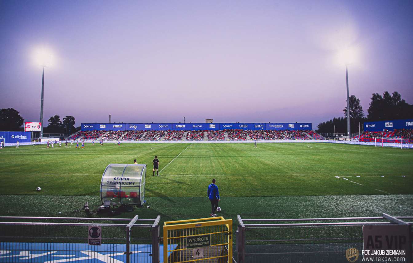Nowy stadion Rakowa najprawdopodobniej nie powstanie na terenach dawnego Elanexu, bo wpisanie kompleksu do rejestru zabytk&oacute;w znacząco ograniczyło możliwości inwestycyjne.