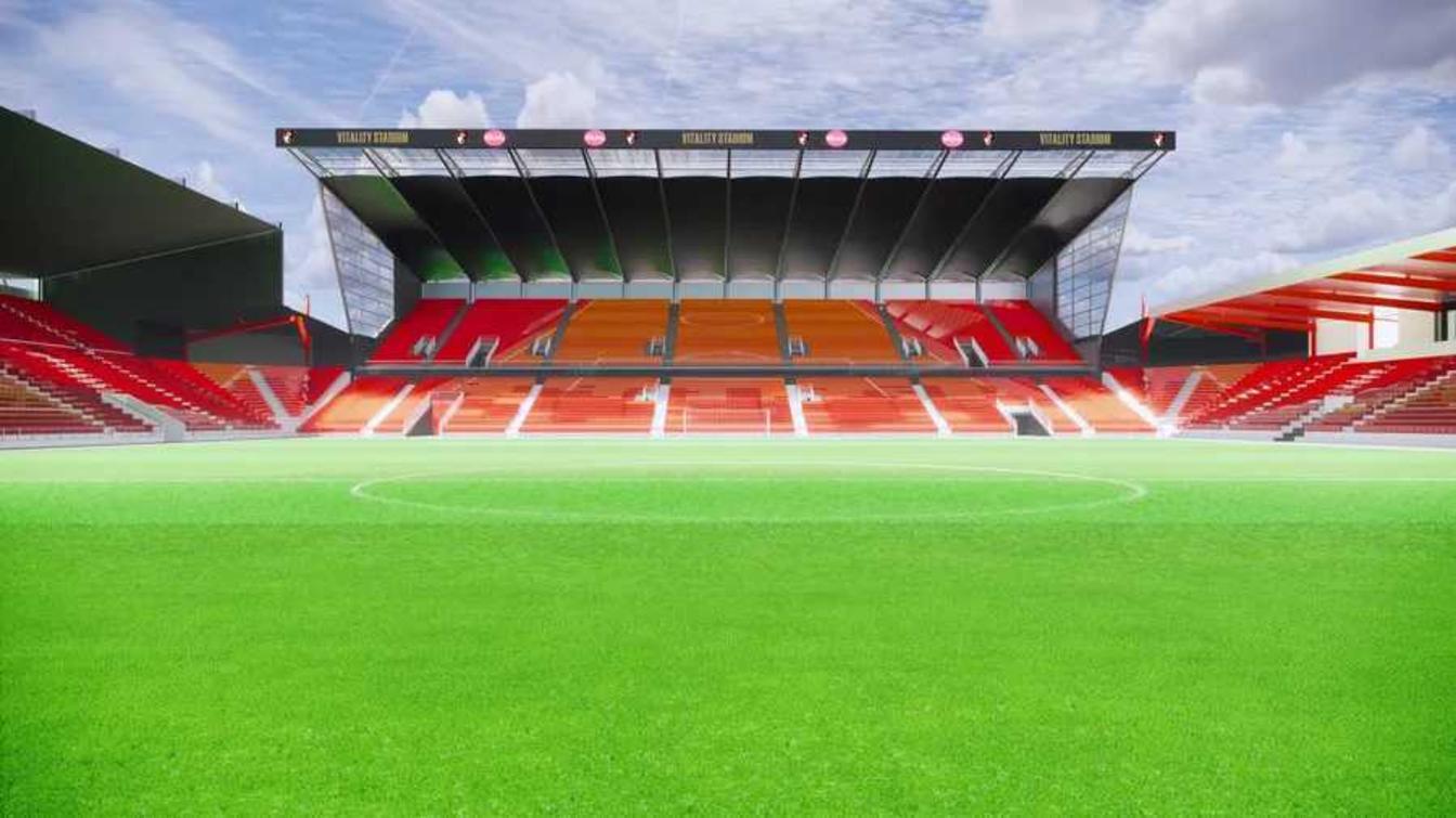  AFC Bournemouth oficjalnie rozpoczęło historyczną rozbudowę Vitality Stadium. Najmniejszy stadion Premier League ma zwiększyć pojemność do 20 196 miejsc, zyskać nową trybunę południową, zabudowane narożniki, strefy hospitality i lepszą dostępność dla kibic&oacute;w.