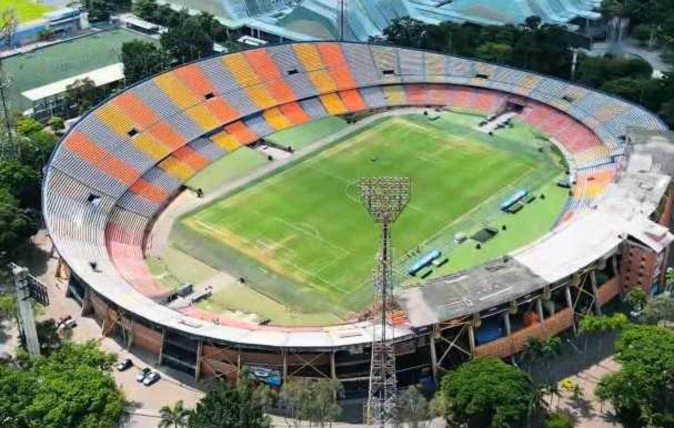Kolumbia wchodzi w czas dużych zmian stadionowych. Po planach przebudowy Atanasio Girardot, Roberto Mel&eacute;ndez i budowy nowego El Camp&iacute;n, do listy modernizowanych obiekt&oacute;w dołącza Estadio Palogrande w Manizales.